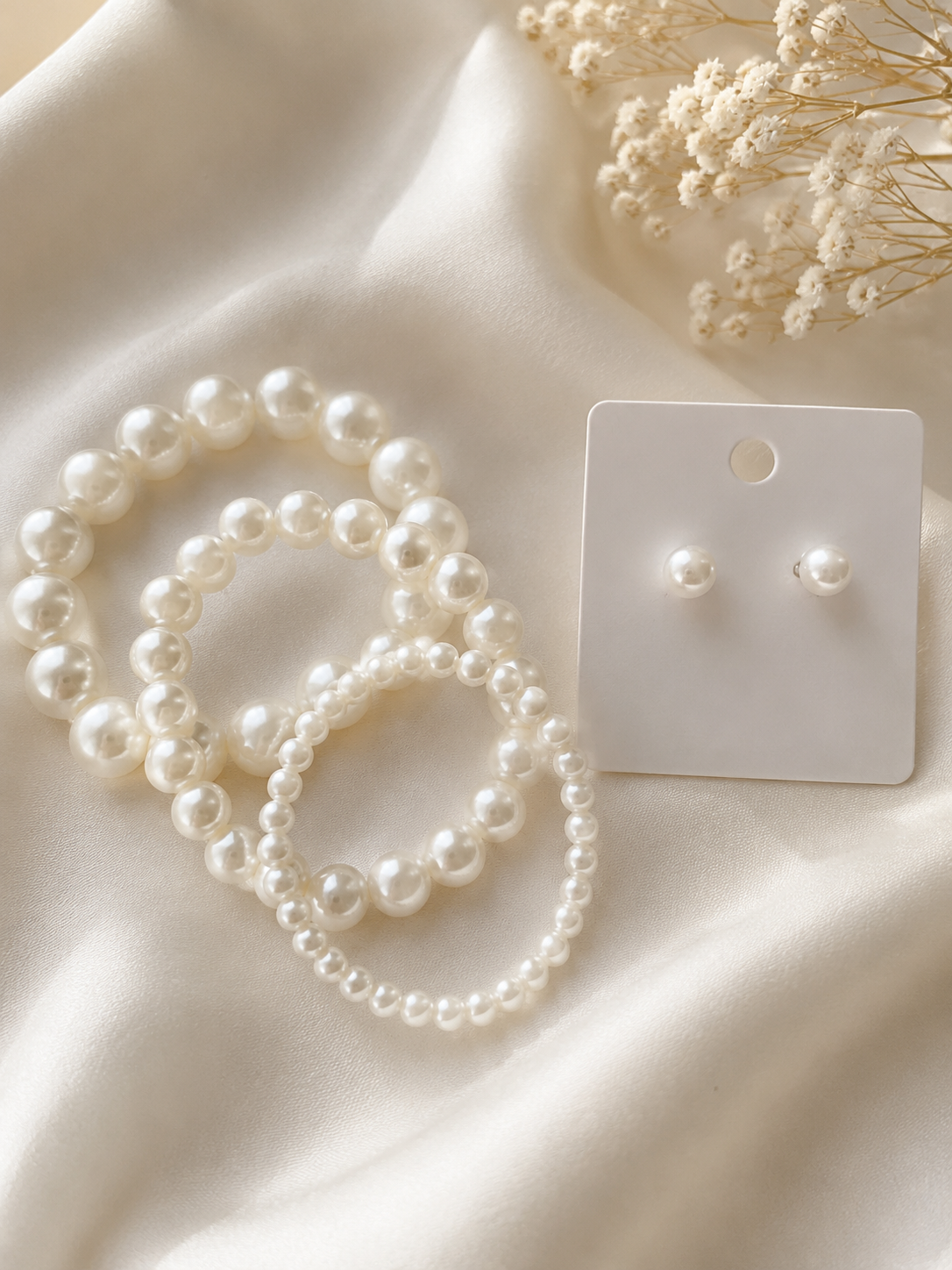 Set de Pulseras y Aretes de Perla Blanca Clásica